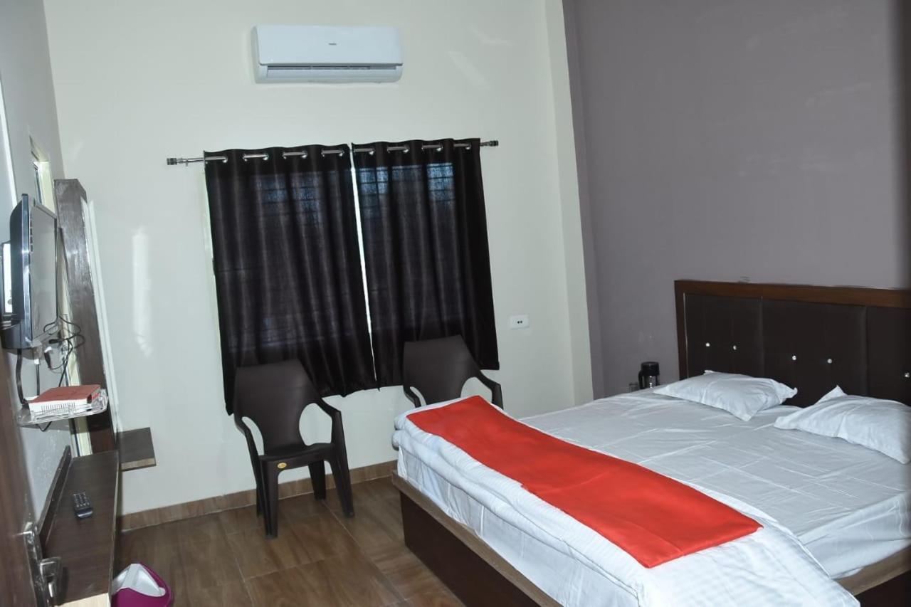 Hotel Shivanjali Palace Ujjain Exterior photo