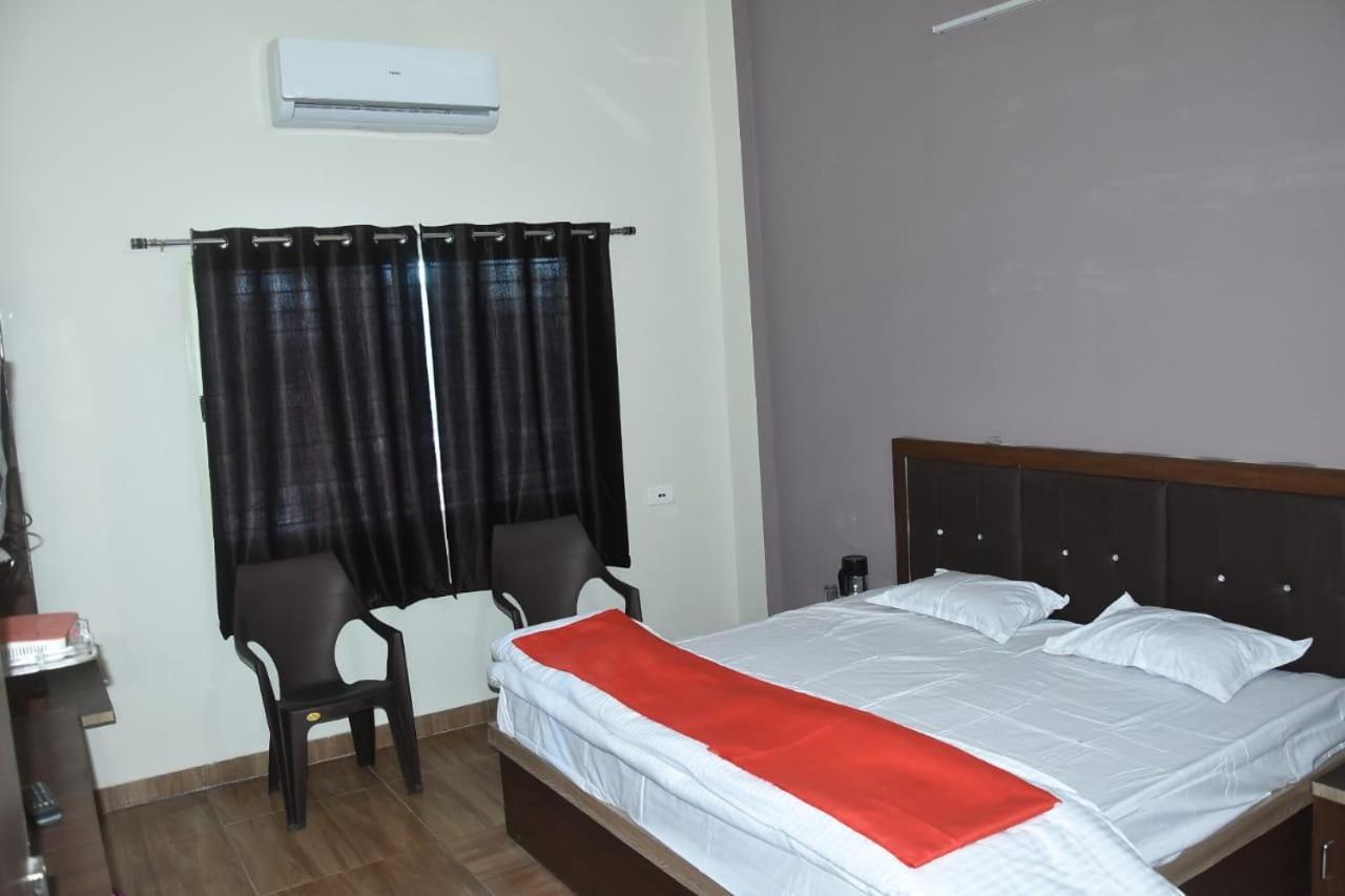 Hotel Shivanjali Palace Ujjain Exterior photo