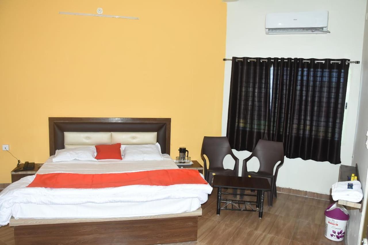 Hotel Shivanjali Palace Ujjain Exterior photo