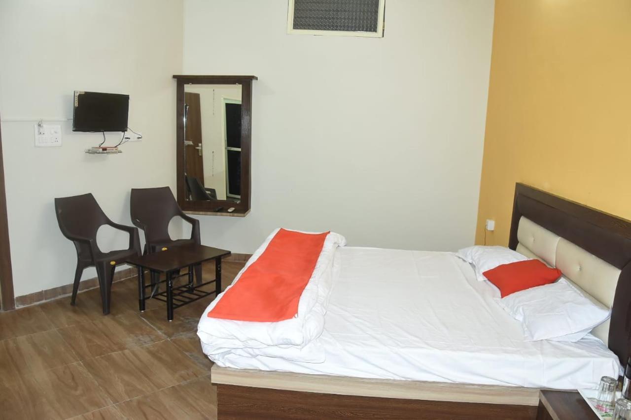 Hotel Shivanjali Palace Ujjain Exterior photo
